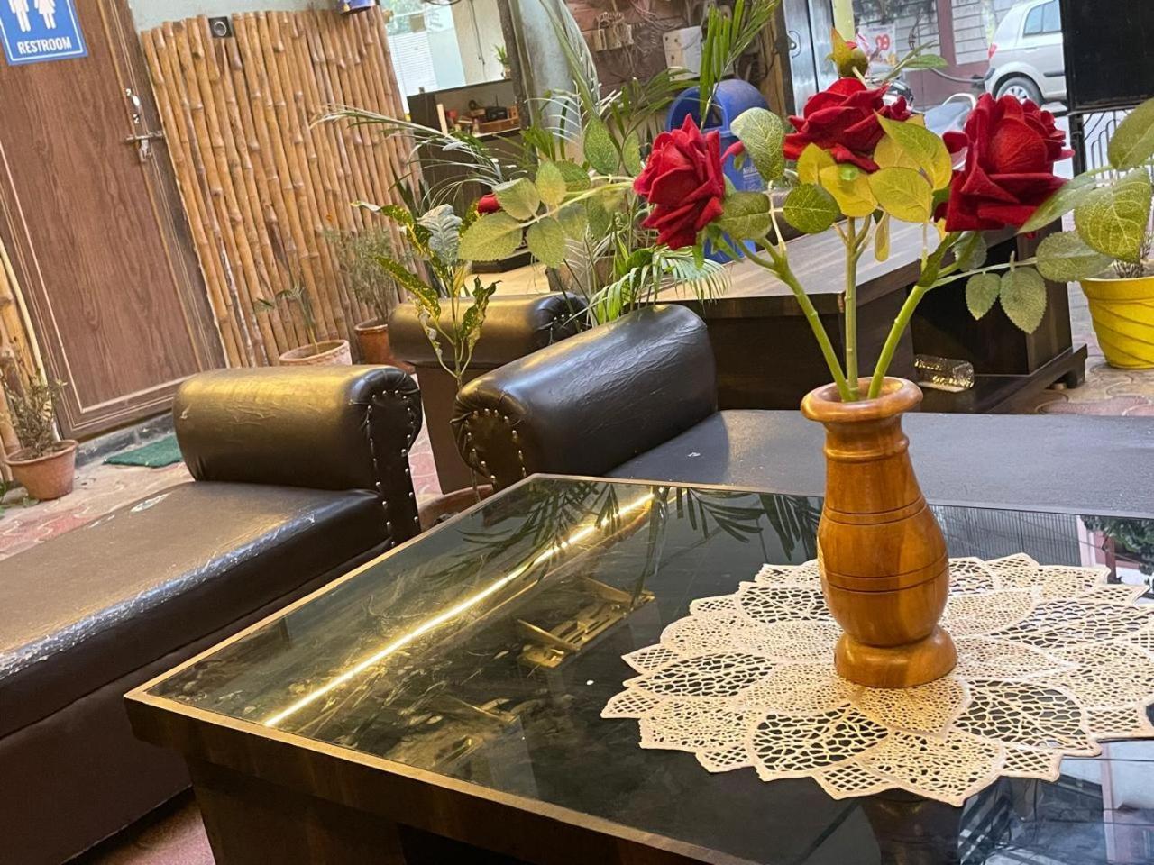 Shankar Vilaas -A Boutique Stay Forigners Choice Near Ghats And Temples Varanasi Exterior photo